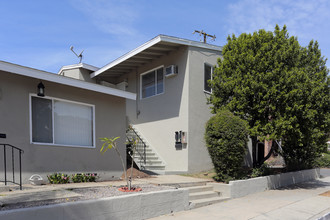 5847-5857 Comstock Ave in Whittier, CA - Building Photo - Building Photo