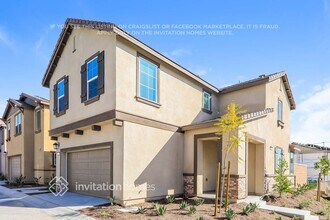 2447 Gunner Ridge Way in Rialto, CA - Foto de edificio - Building Photo