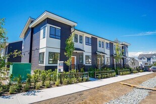 16358-1623A 23 A Ave in Surrey, BC - Building Photo