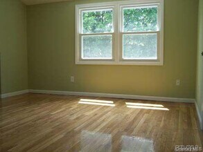 1987 Lakeville Rd in New Hyde Park, NY - Building Photo - Building Photo