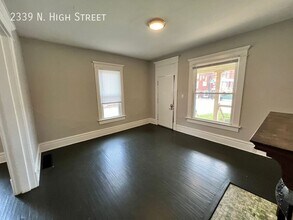 2339 N High St in Columbus, OH - Building Photo - Building Photo