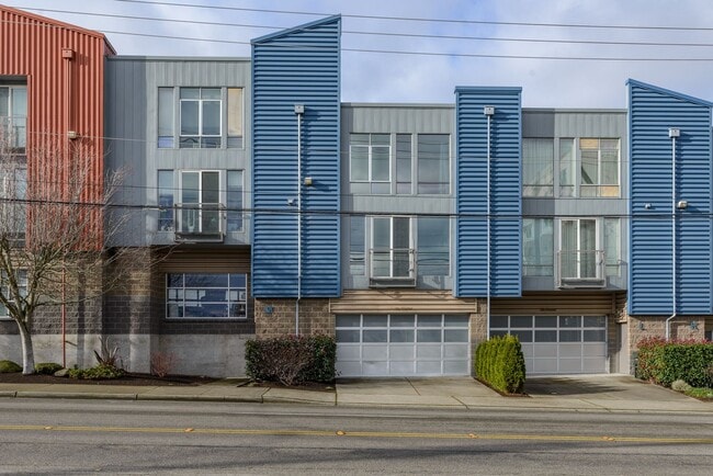 property at 2520 Jefferson Ave
