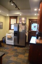 914 6th St E, Unit 1 in St. Paul, MN - Building Photo - Building Photo