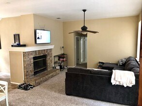 3904 Kristencreek Ln in Round Rock, TX - Building Photo - Building Photo
