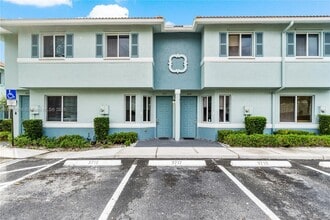 3717 Sonoma Dr in Riviera Beach, FL - Building Photo - Building Photo