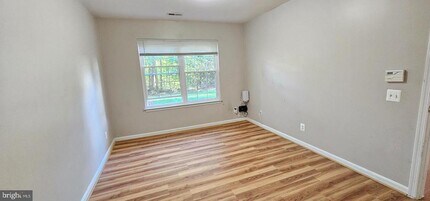 12501 Hayes Ct in Fairfax, VA - Building Photo - Building Photo