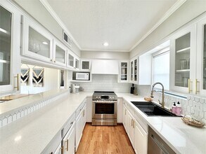 19 Champions Colony W in Houston, TX - Building Photo - Building Photo