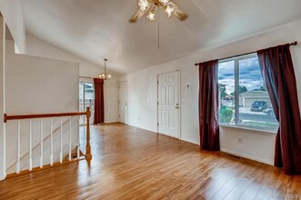 19413 E Buchanan Pl in Aurora, CO - Building Photo - Building Photo