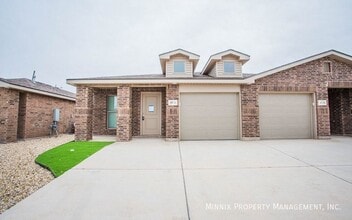 407 E 21st St in Wolfforth, TX - Foto de edificio - Building Photo