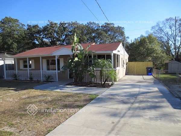 1420 W Meadowbrook Ave in Tampa, FL - Building Photo