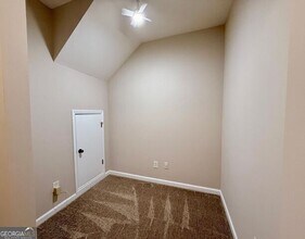 525 Grove Field Ct NW in Suwanee, GA - Building Photo - Building Photo