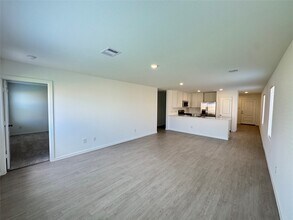 9014 Rose Pelican Ln in Baytown, TX - Building Photo - Building Photo