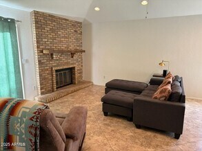 15407 S 38th St in Phoenix, AZ - Building Photo - Building Photo