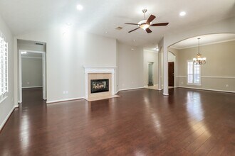 27 S Misty Canyon Pl in Conroe, TX - Building Photo - Building Photo