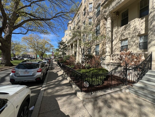 74 Fenway in Boston, MA - Building Photo - Building Photo
