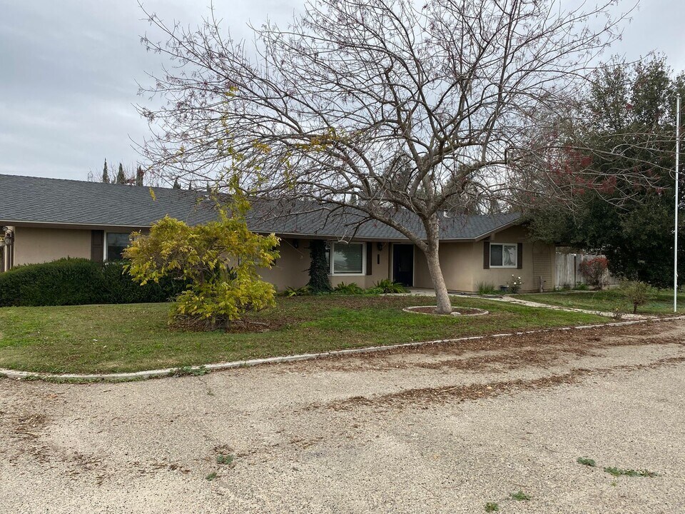 5510 24th Ave in Riverdale, CA - Building Photo