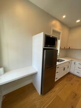 907 Ashley Ave, Unit Studio behind Main House in Charleston, SC - Building Photo - Building Photo