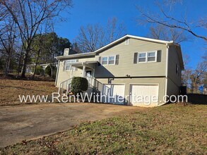 3990 N Quail Dr in Douglasville, GA - Building Photo - Building Photo