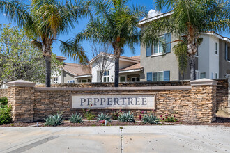 Peppertree in Hemet, CA - Foto de edificio - Building Photo