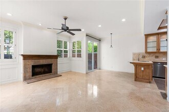 6121 Greenbrier Dr in Huntington Beach, CA - Building Photo - Building Photo