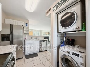 910 Mediterranean Ave in Virginia Beach, VA - Building Photo - Building Photo