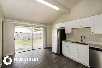 1205 Windy Hill Dr in Brandon, FL - Building Photo - Building Photo