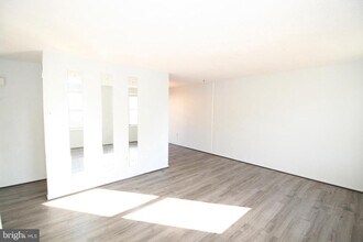 1378 Rollinghouse Dr in Frederick, MD - Building Photo - Building Photo