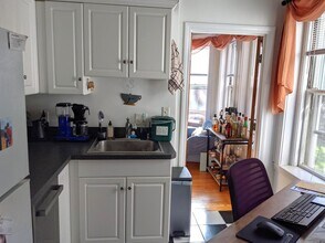 336 Harvard St, Unit 4 in Cambridge, MA - Building Photo - Building Photo