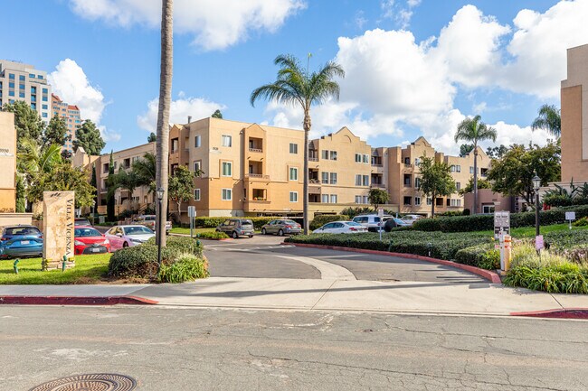 Villa Vicenza in San Diego, CA - Building Photo - Building Photo