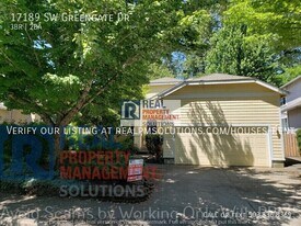 17189 SW Greengate Dr in Sherwood, OR - Building Photo