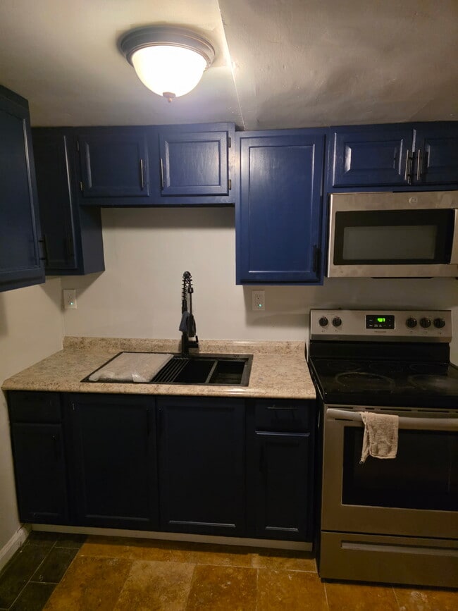 property at 1 1/2 Oliver Ave