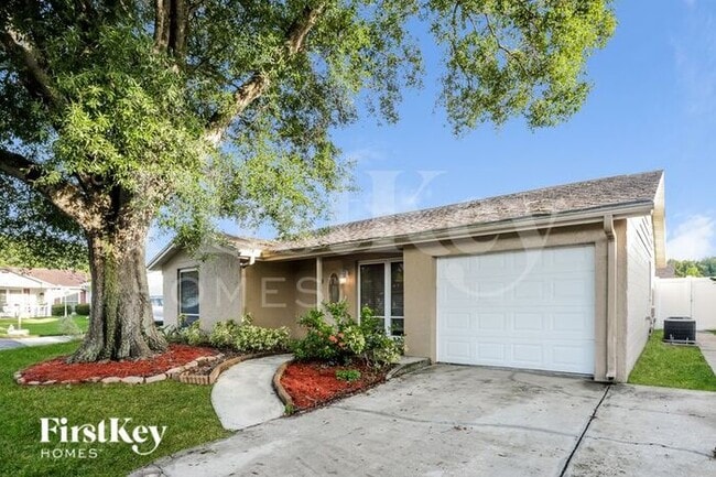 6803 Fernfield Ct in Tampa, FL - Building Photo - Building Photo