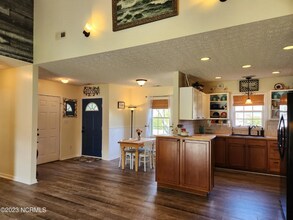 105 Huntmaster Ct in Newport, NC - Foto de edificio - Building Photo