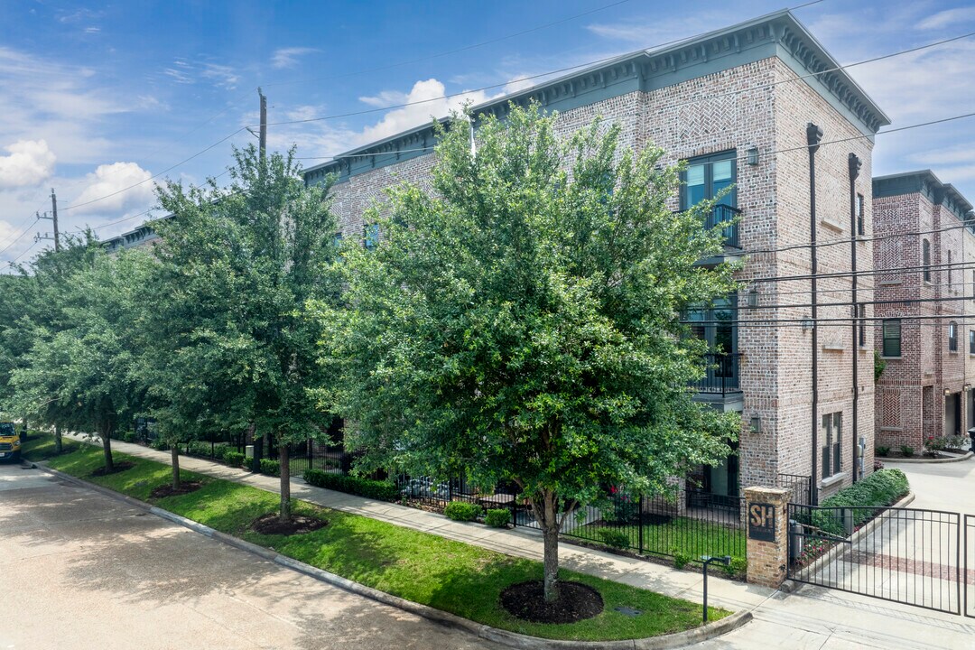 Broadstone Studemont Broadstone Studemont in Houston, TX - Building Photo