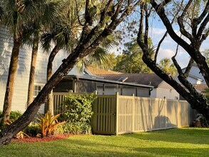 6546 Windsor Dr in Parkland, FL - Building Photo - Building Photo