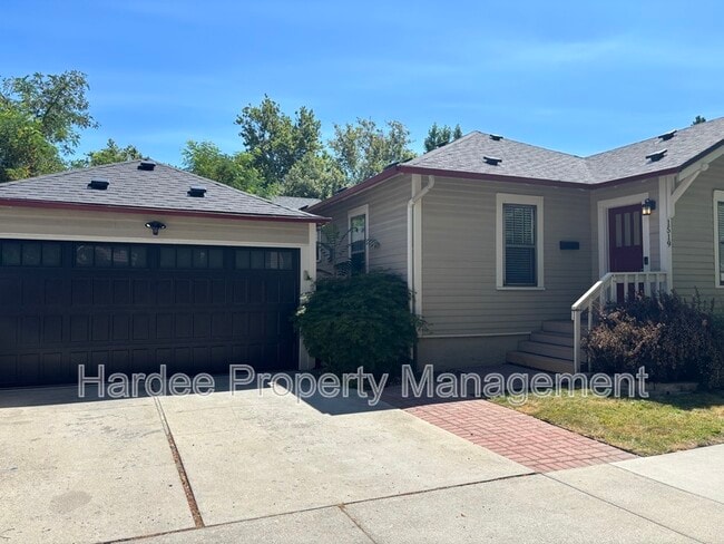 property at 1519 W Sherman St