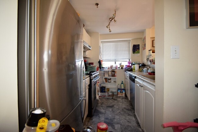 15 N Beacon St, Unit 704 in Boston, MA - Building Photo - Building Photo