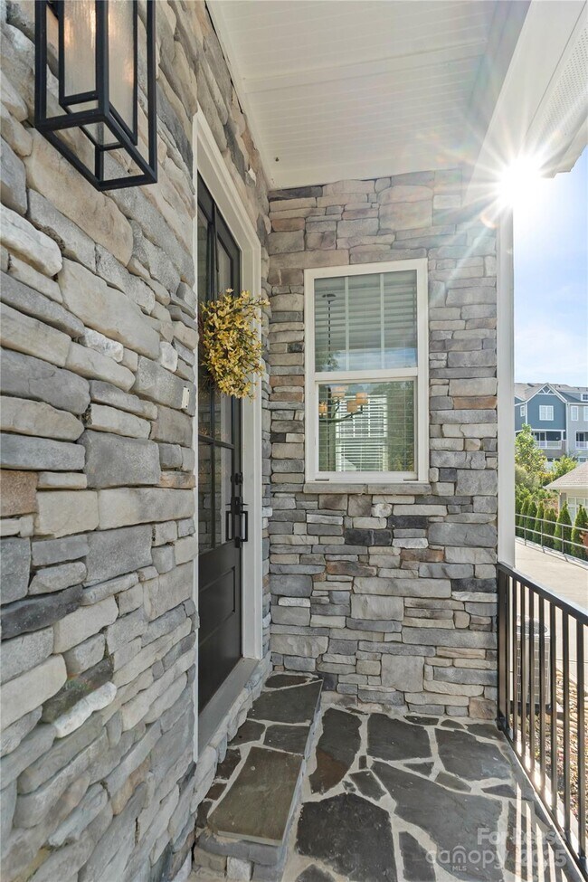 805 Naples Dr in Davidson, NC - Building Photo - Building Photo