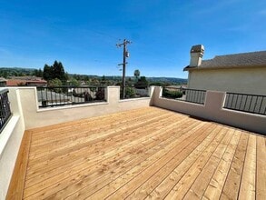 19241 Carlton Ave in Castro Valley, CA - Building Photo - Building Photo