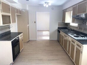 13611 Elm Ct in Sugar Land, TX - Building Photo - Building Photo