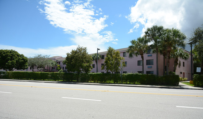 AHEPA 18 Senior Apartments in West Palm Beach, FL - Building Photo - Building Photo