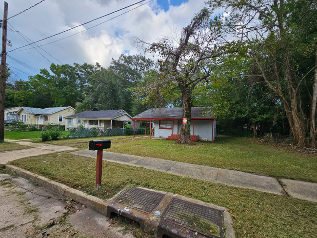 623 Westwood St in Mobile, AL - Building Photo - Building Photo