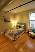 709 Penn Ave, Unit 3 in Pittsburgh, PA - Foto de edificio - Building Photo