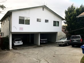 631-633 Parkman Ave in Los Angeles, CA - Foto de edificio - Building Photo