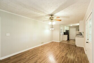 3730 Sunny Hill Dr in Loganville, GA - Building Photo - Building Photo