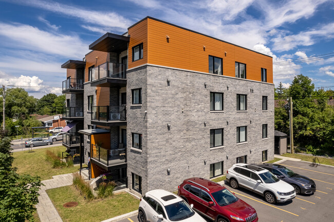 125 Saint-Joseph in Châteauguay, QC - Building Photo - Building Photo