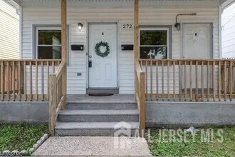 272 Comstock St in New Brunswick, NJ - Building Photo - Building Photo