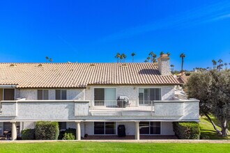 189 Desert Falls Cir in Palm Desert, CA - Foto de edificio - Building Photo