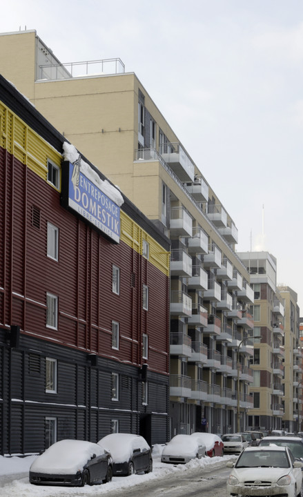 Lowney Phase 11 in Montréal, QC - Building Photo