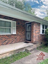 1231 Helena Dr in Chattanooga, TN - Foto de edificio - Building Photo